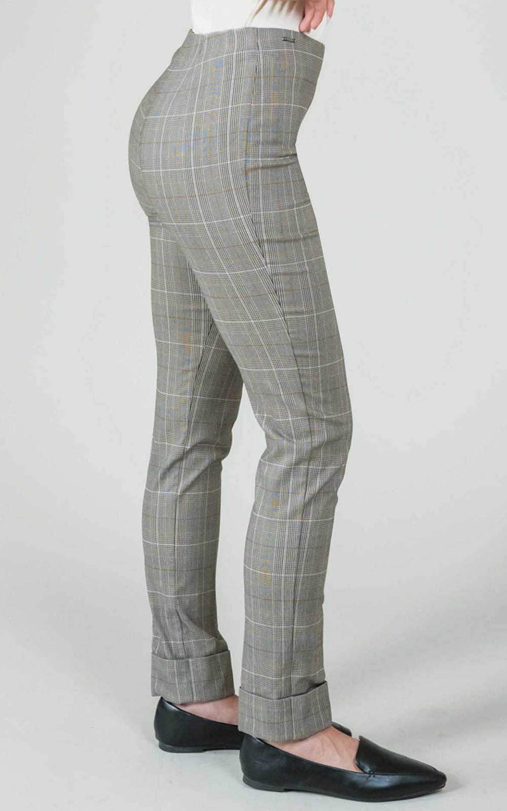 Feline Plaid Ankle Pants product photo.