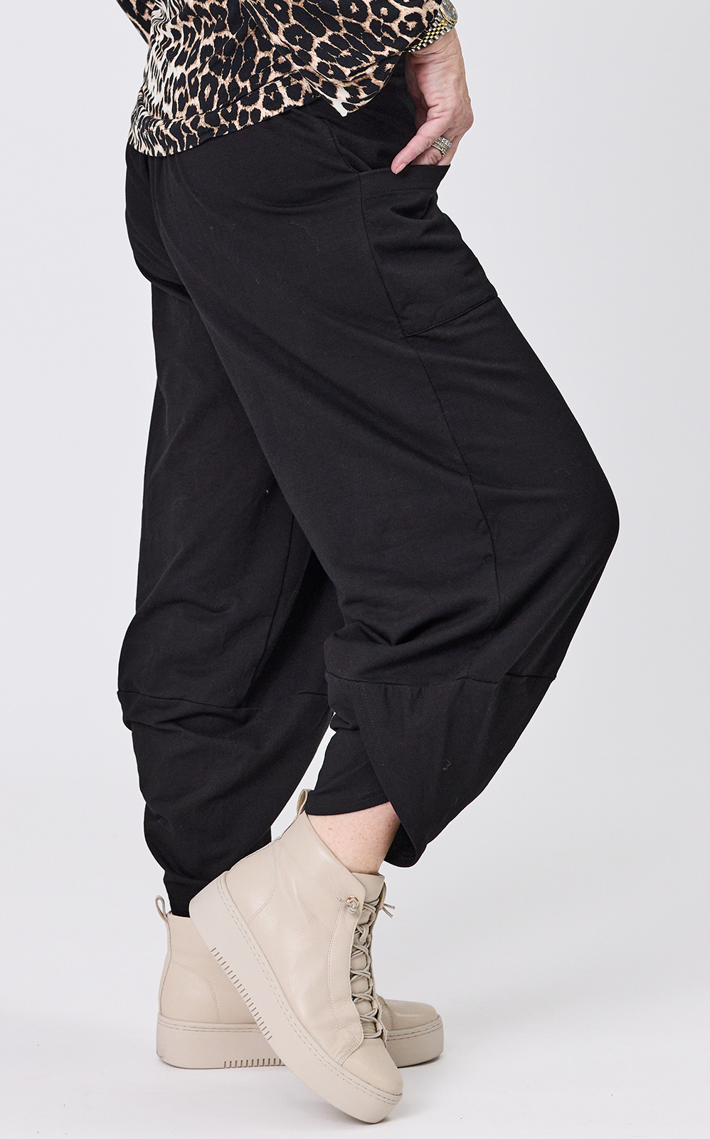 Lenore Pant  product photo.