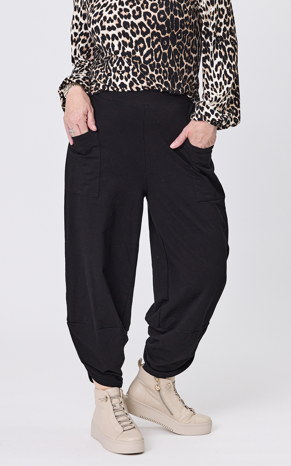 Lenore Pant  product photo.