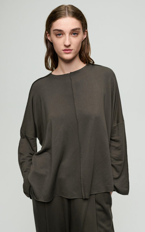 Atomo Top product photo.