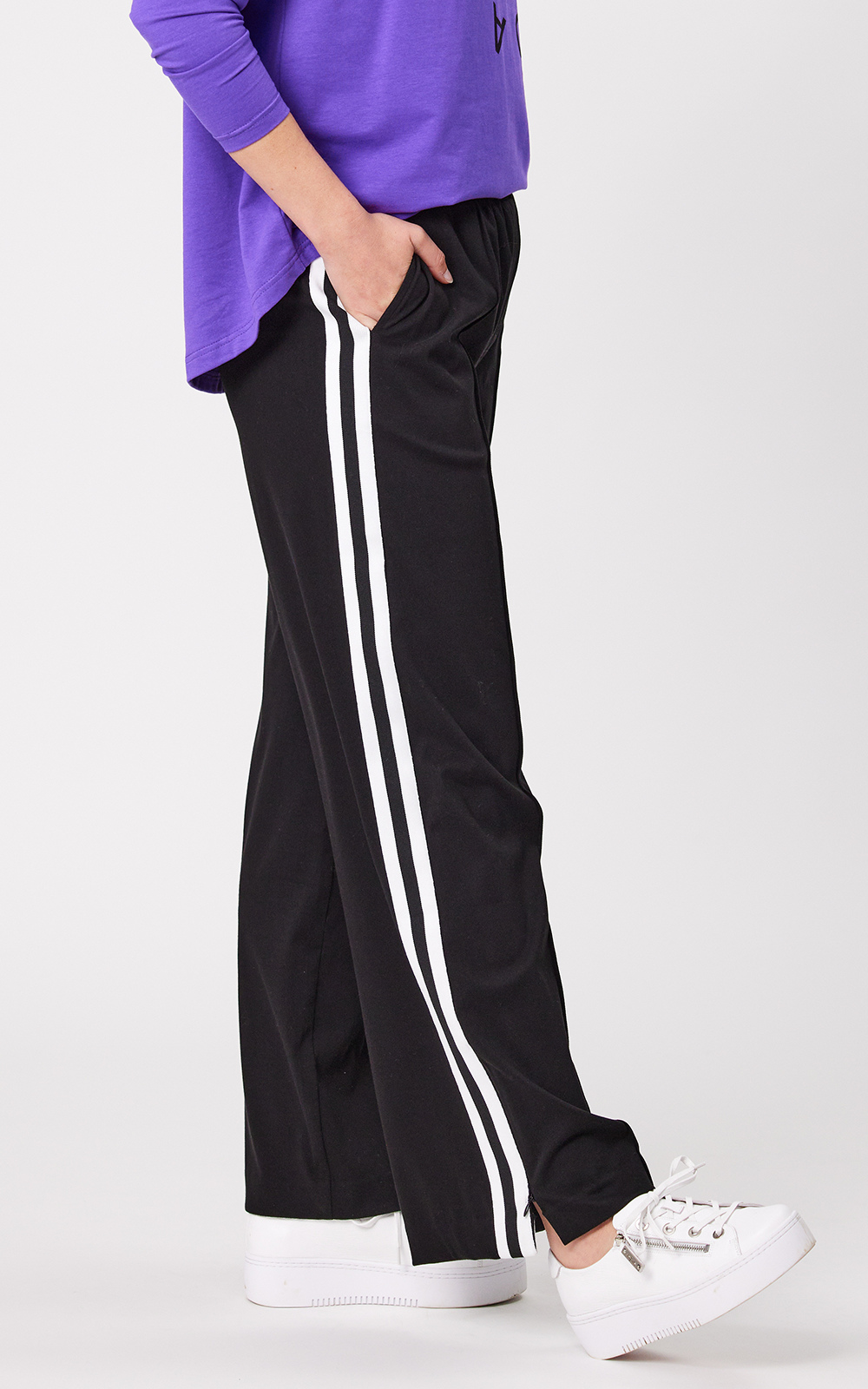 Chloe Pant White Stripe product photo.