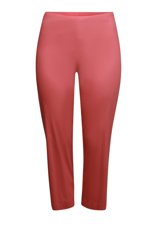 Cropped Pant product photo.