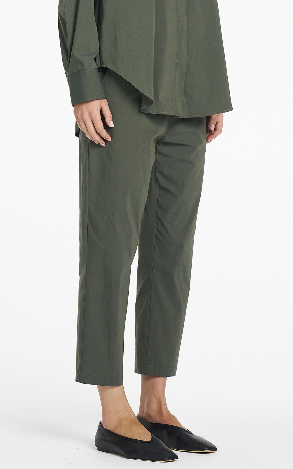 Nomad Pant product photo.