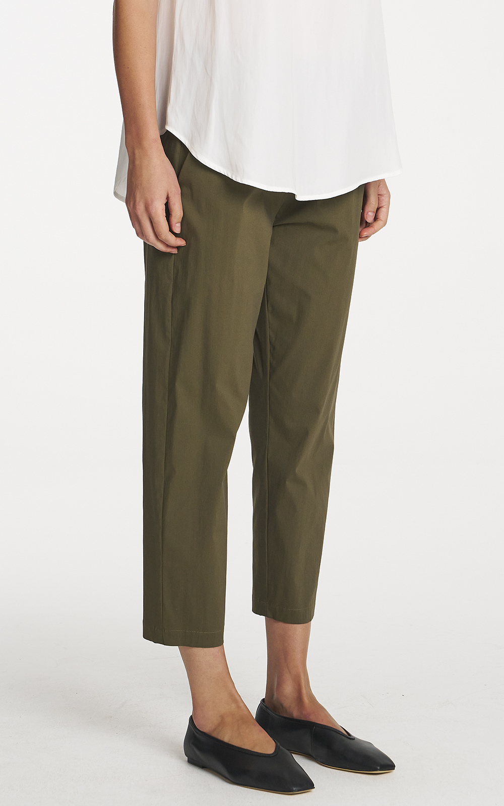 Nomad Pant product photo.