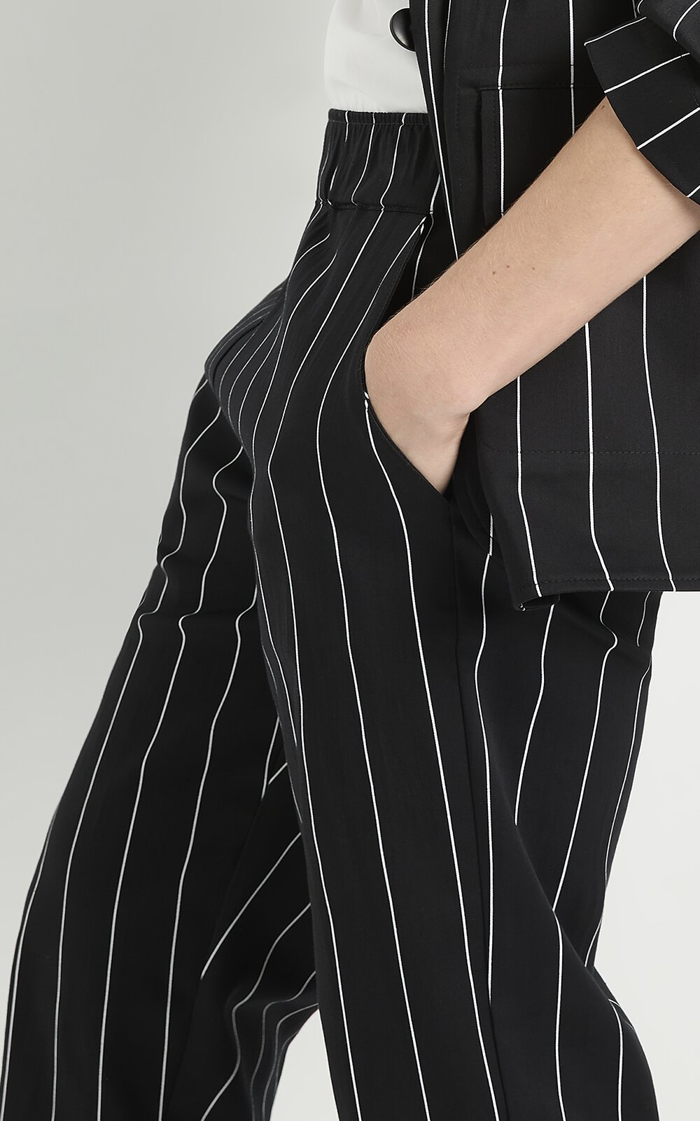 Nomad Pant product photo.