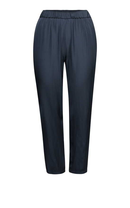 Soft Nomad Pant product photo.