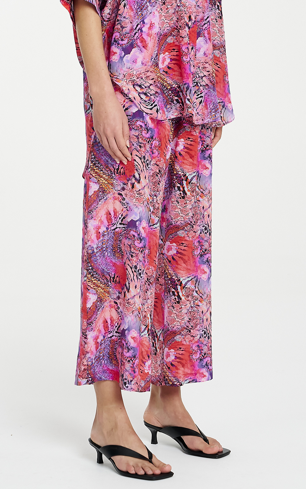 Pace Pant product photo.