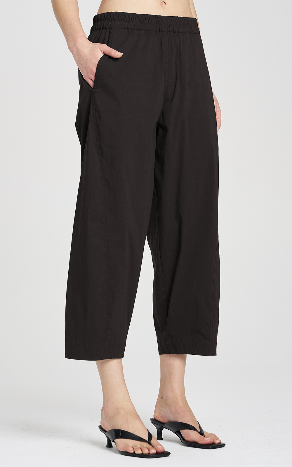 Cross Pant product photo.