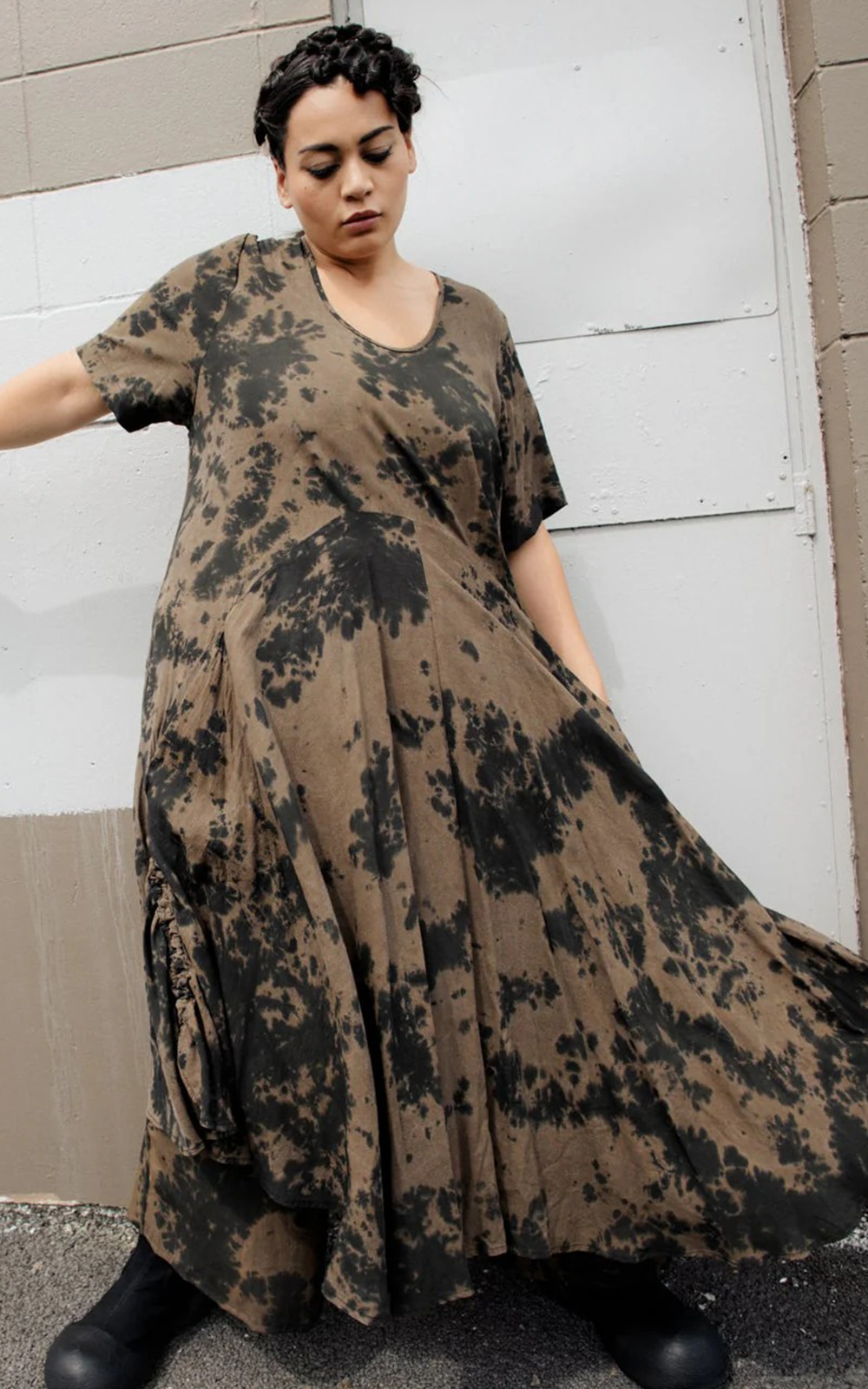Kate Dress product photo.