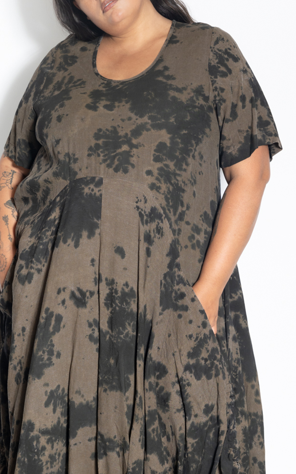 Kate Dress product photo.