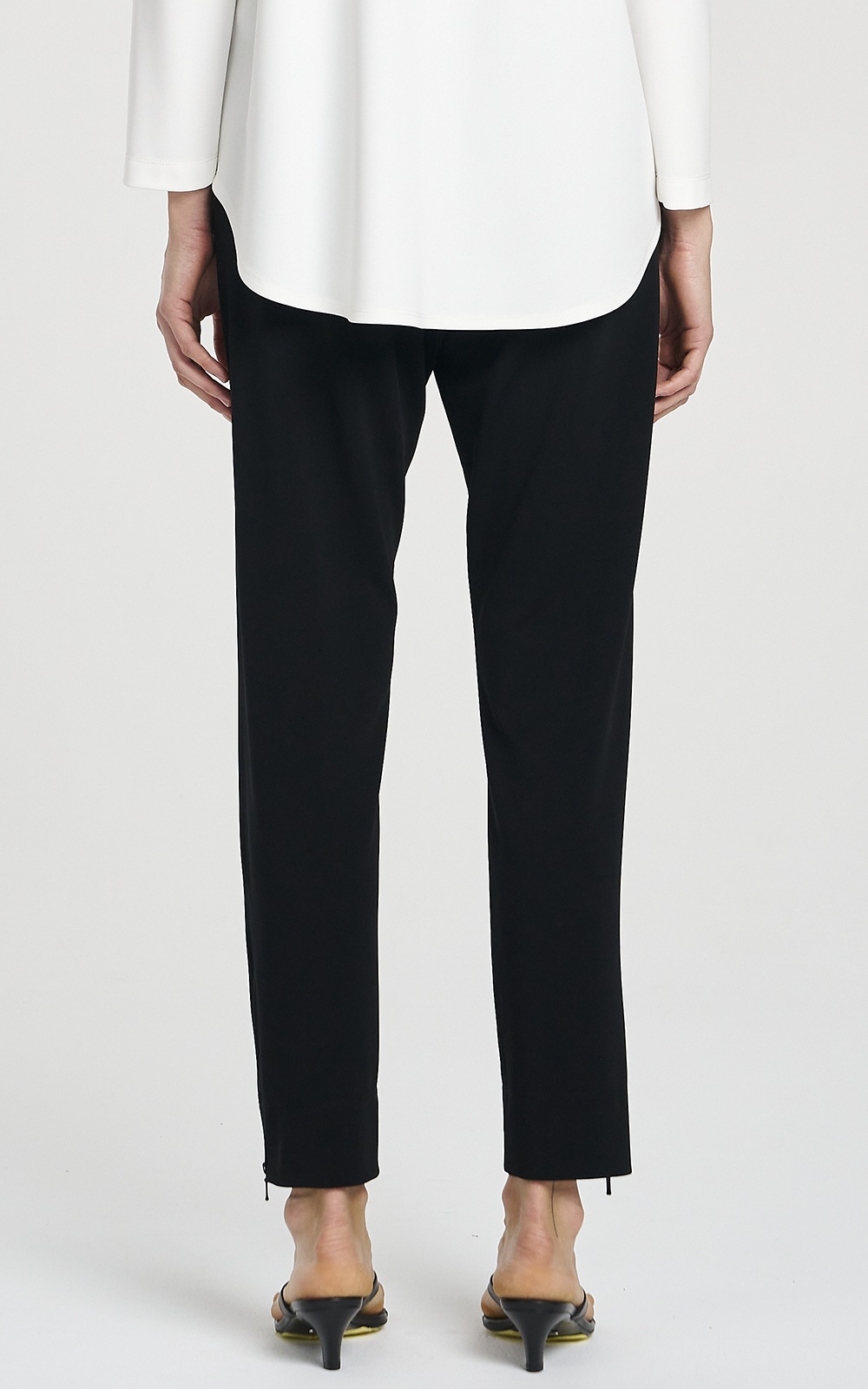 Flex Pant product photo.