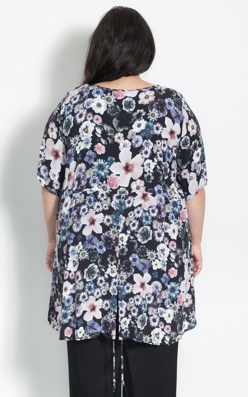 Ash Woven Tee-Print product photo.