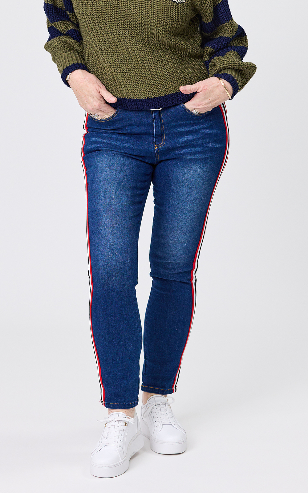 Lorna Pant product photo.