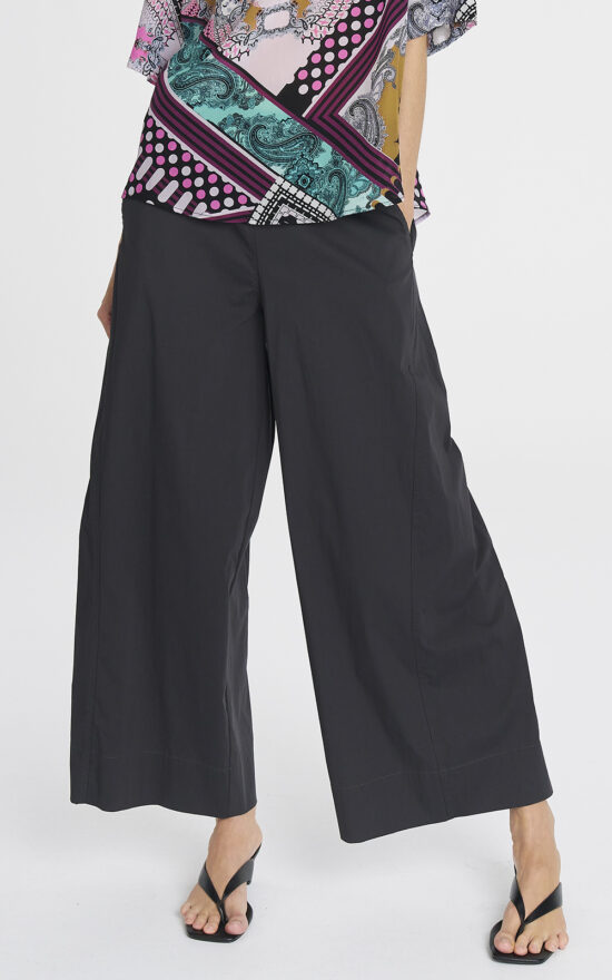 Wide Cross Pant product photo.
