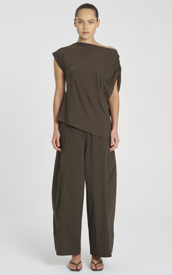 Wide Cross Pant product photo.