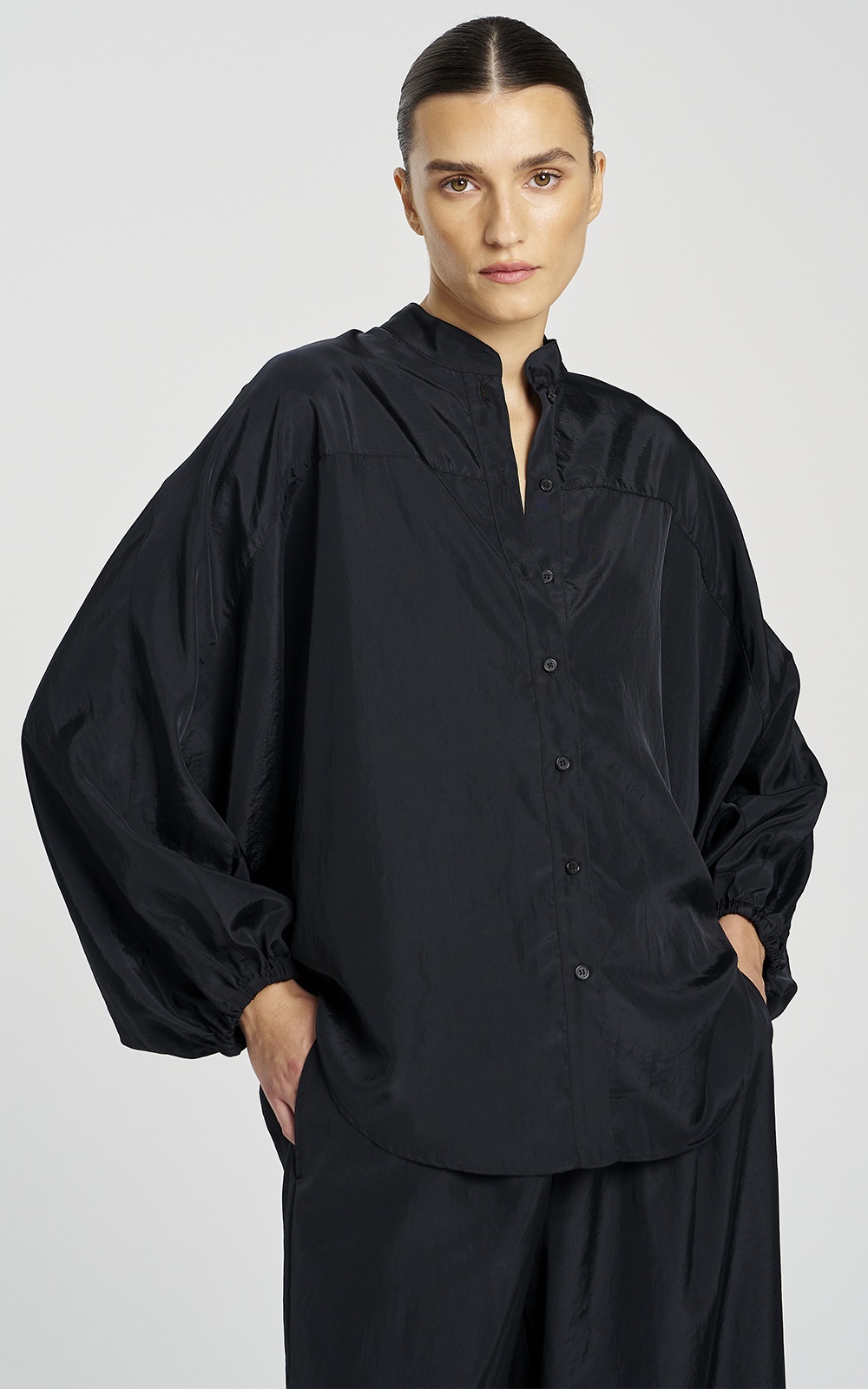 Soft Studio Pant  product photo.