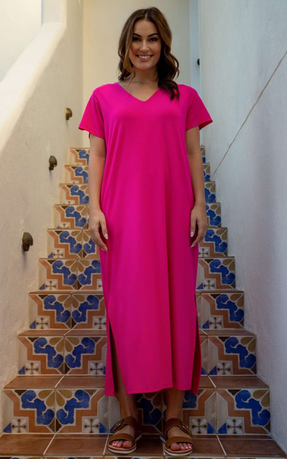 T-Shirt Maxi Dress product photo.