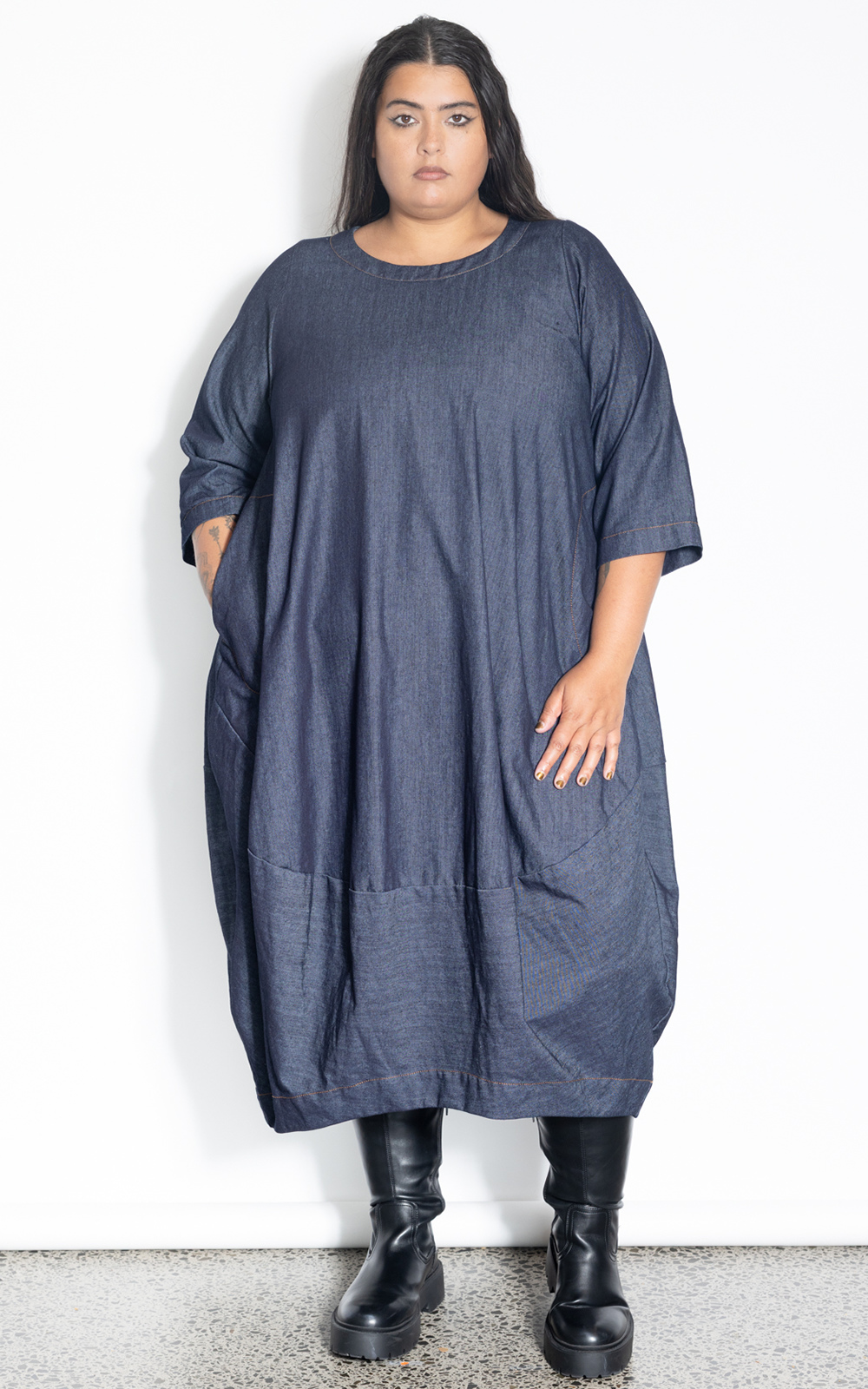 Elsey Dress product photo.