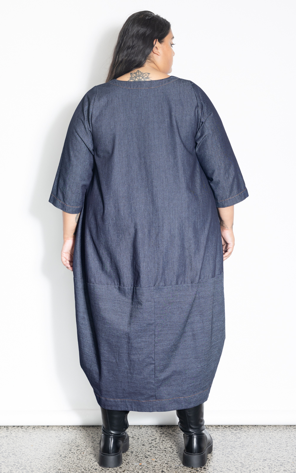 Elsey Dress product photo.