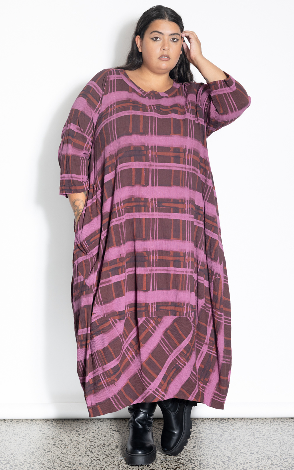 Elsey Dress product photo.