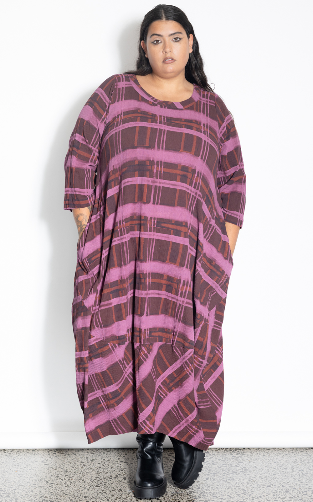 Elsey Dress product photo.