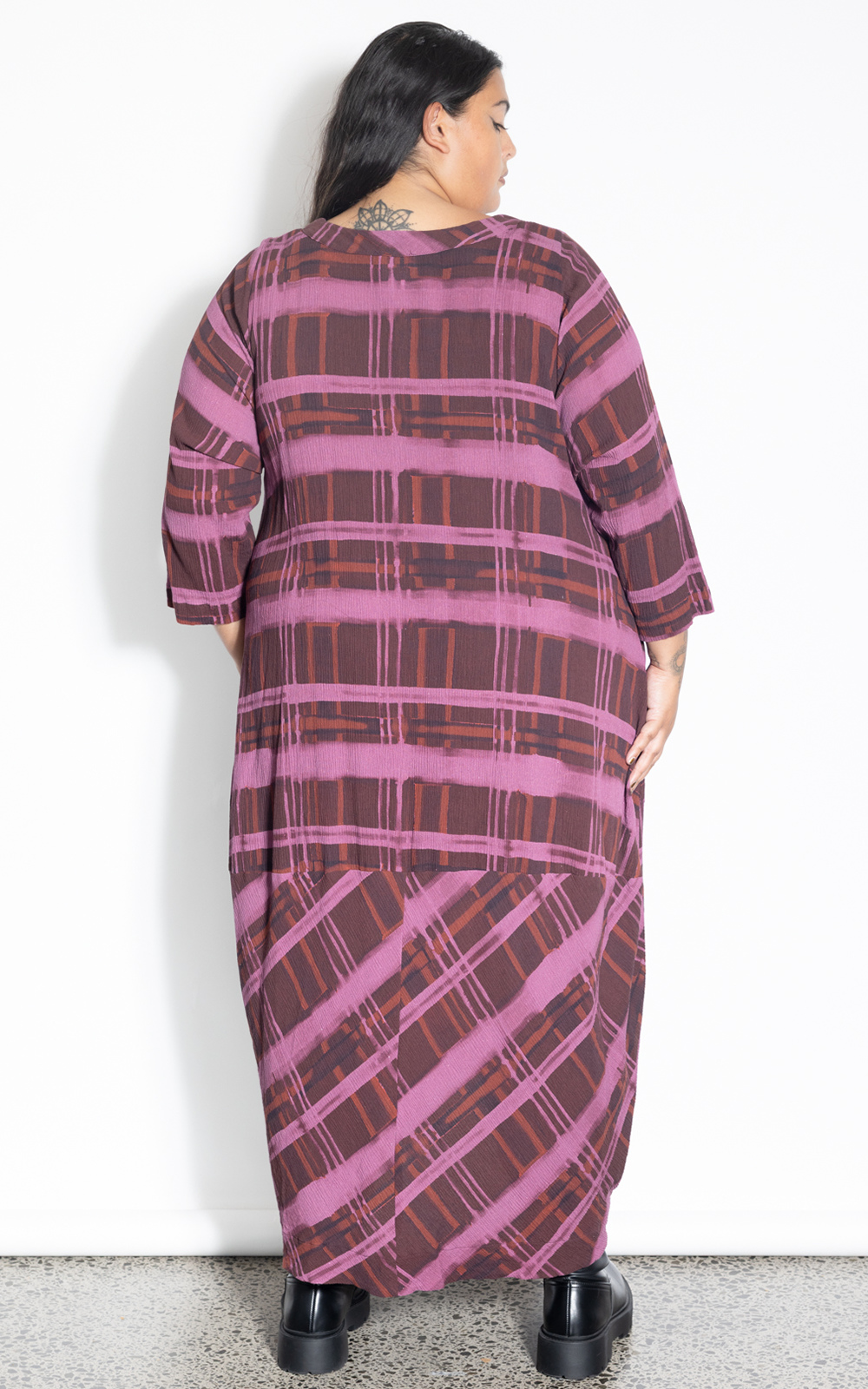 Elsey Dress product photo.