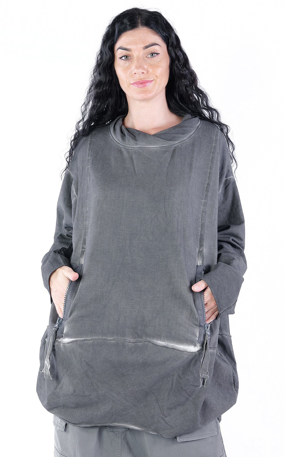 Solmus Zip Pocket Sweat product photo.