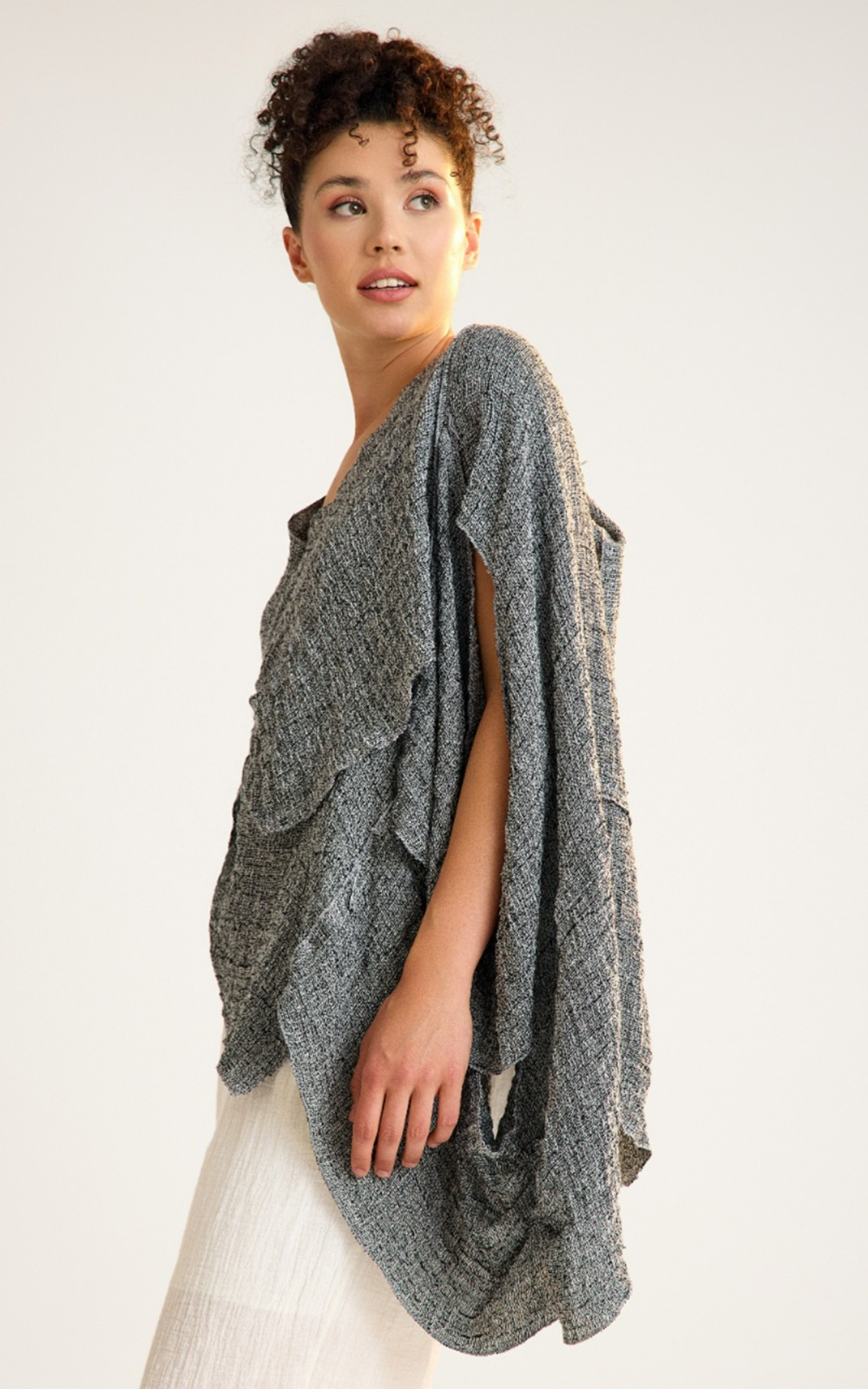 Antalya Intricacy Top  product photo.