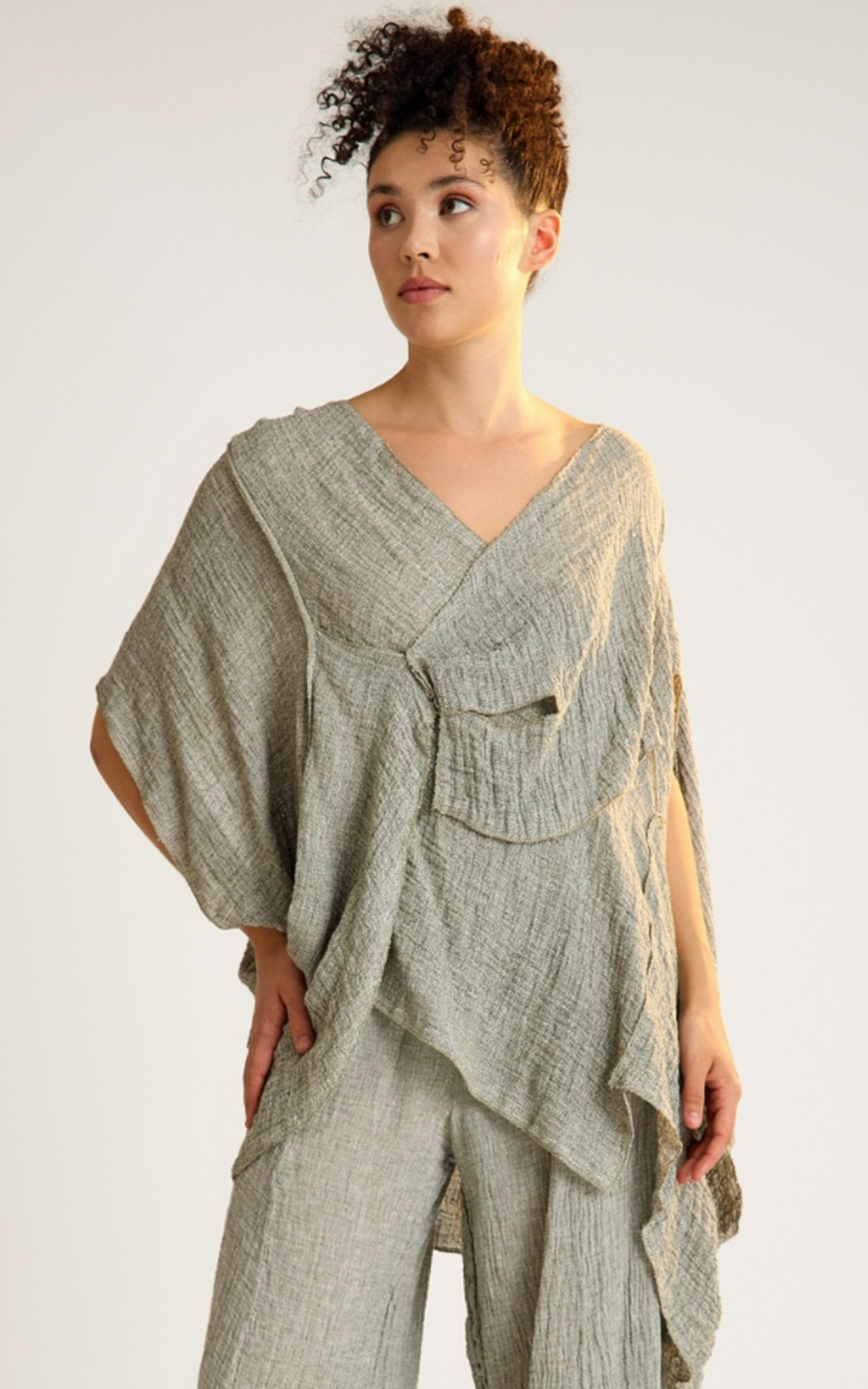 Antalya Intricacy Top  product photo.