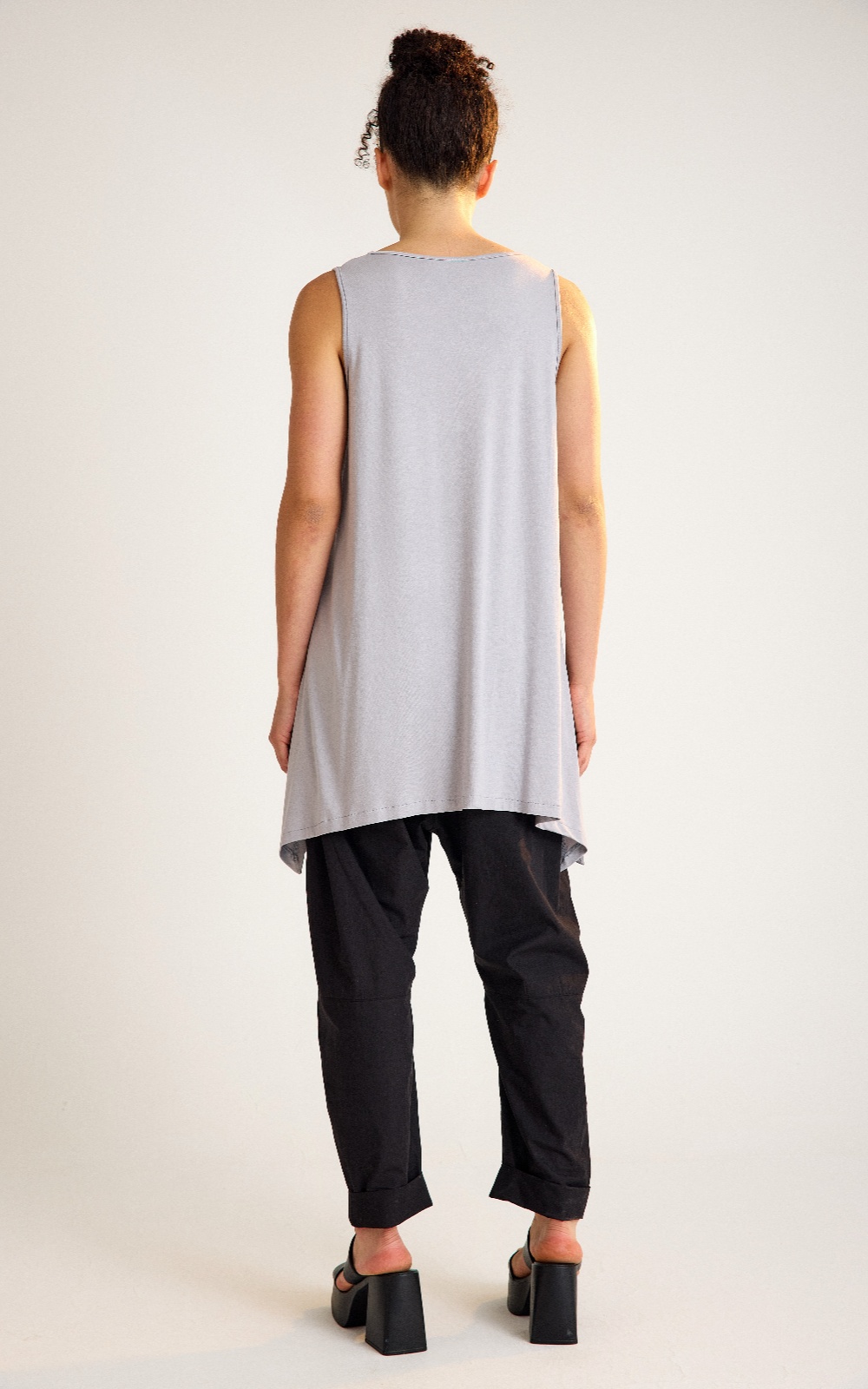 Cappadocia Layer Singlet product photo.