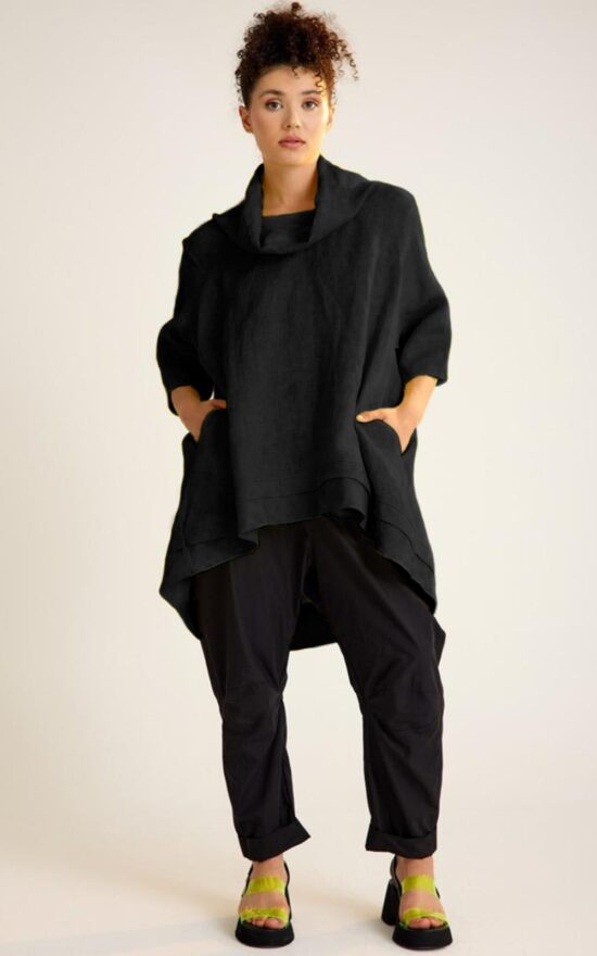 Izmir Pocketed Top product photo.