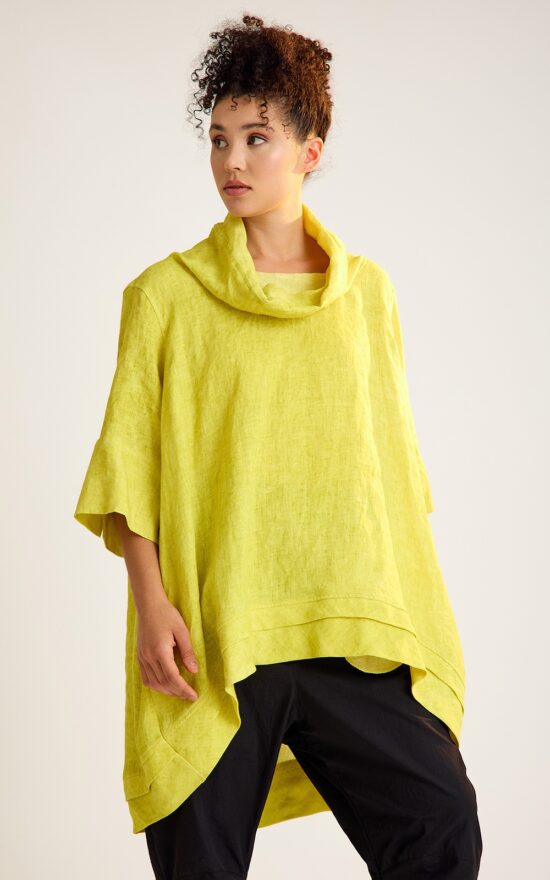 Izmir Pocketed Top product photo.