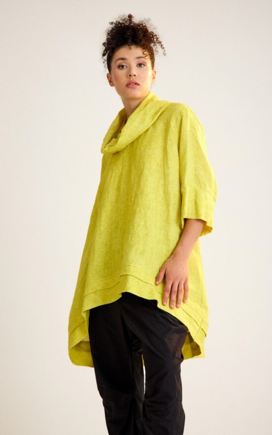 Izmir Pocketed Top product photo.