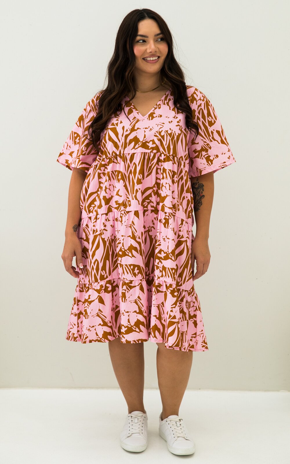 Chic Dress In Anika product photo.