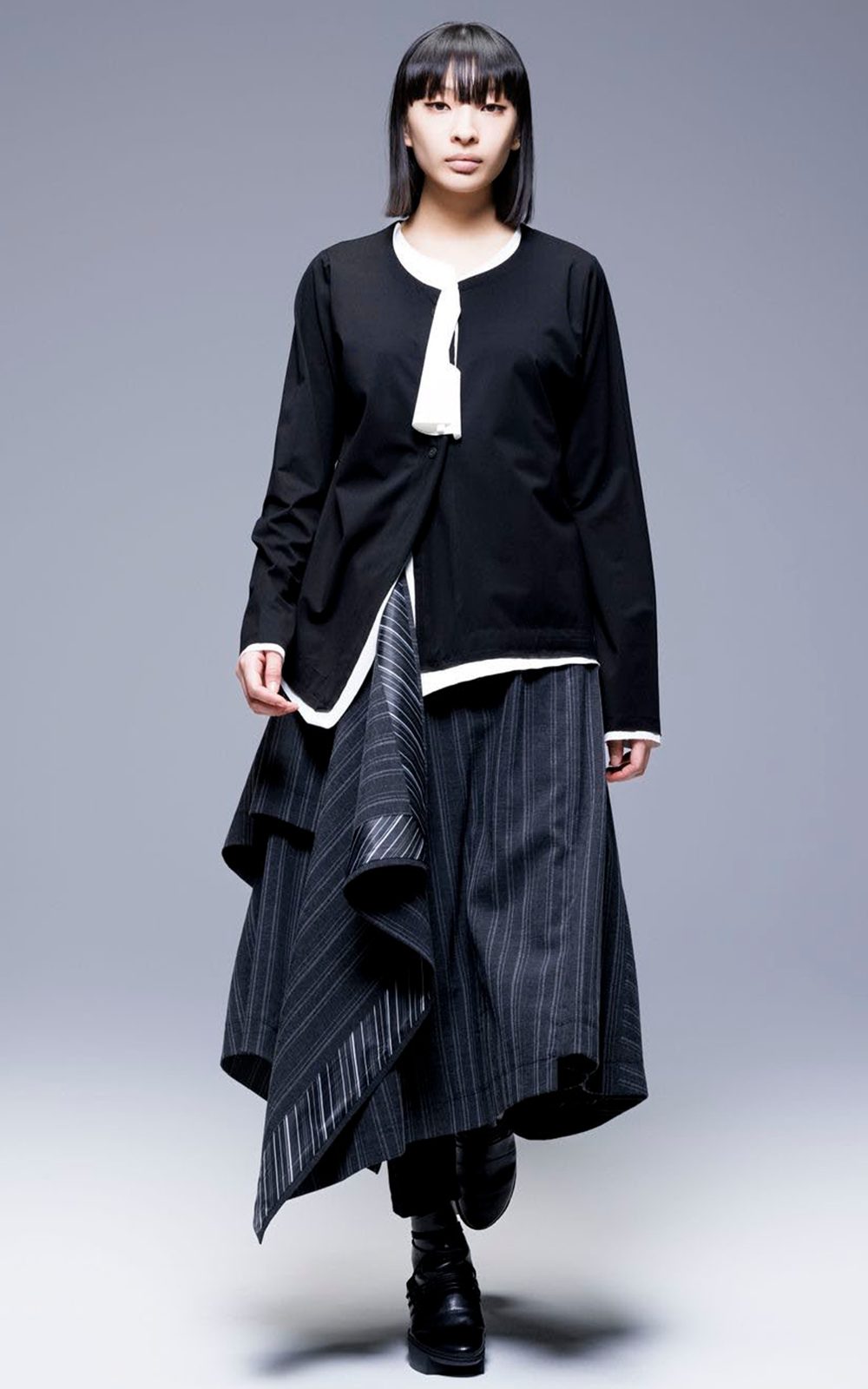 Tetsuya Cardigan product photo.