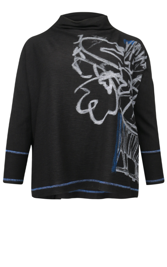 Yayoi Pullover product photo.