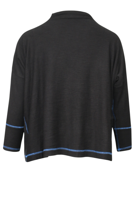 Yayoi Pullover product photo.