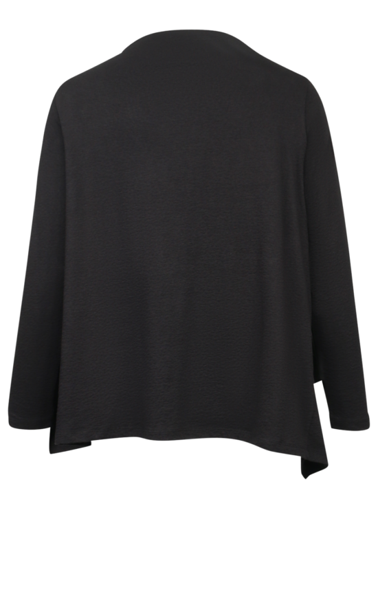 Yasuo Pullover product photo.