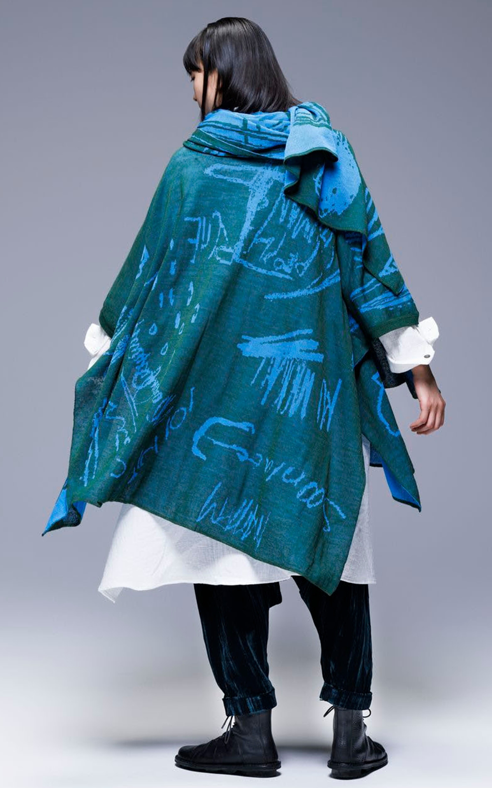 Yokoo Pullover product photo.