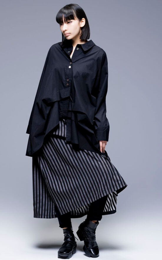 Tenshin Blouse product photo.