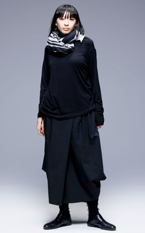 Hokuai Skirt product photo.