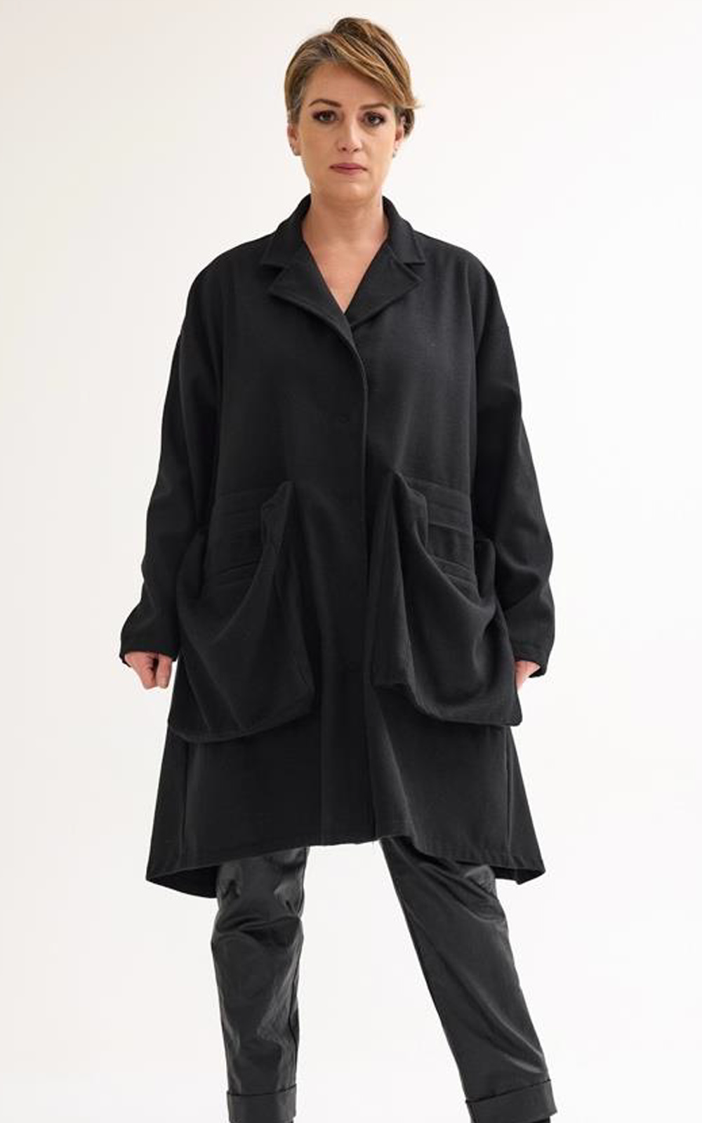 Abant Relaxed Coat product photo.