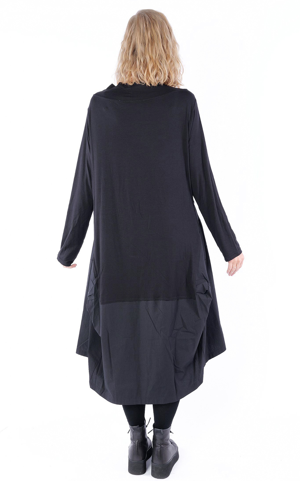 Sivas Capture Dress product photo.