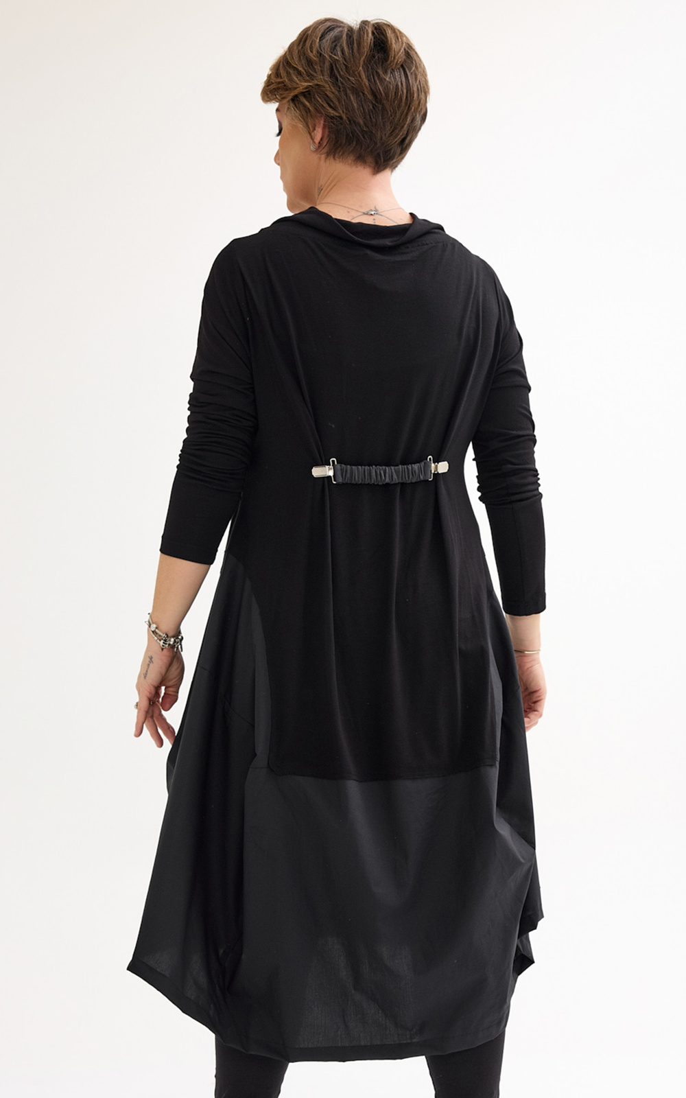 Sivas Capture Dress product photo.