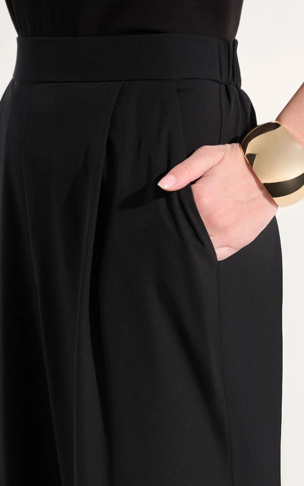 Sport Pant product photo.