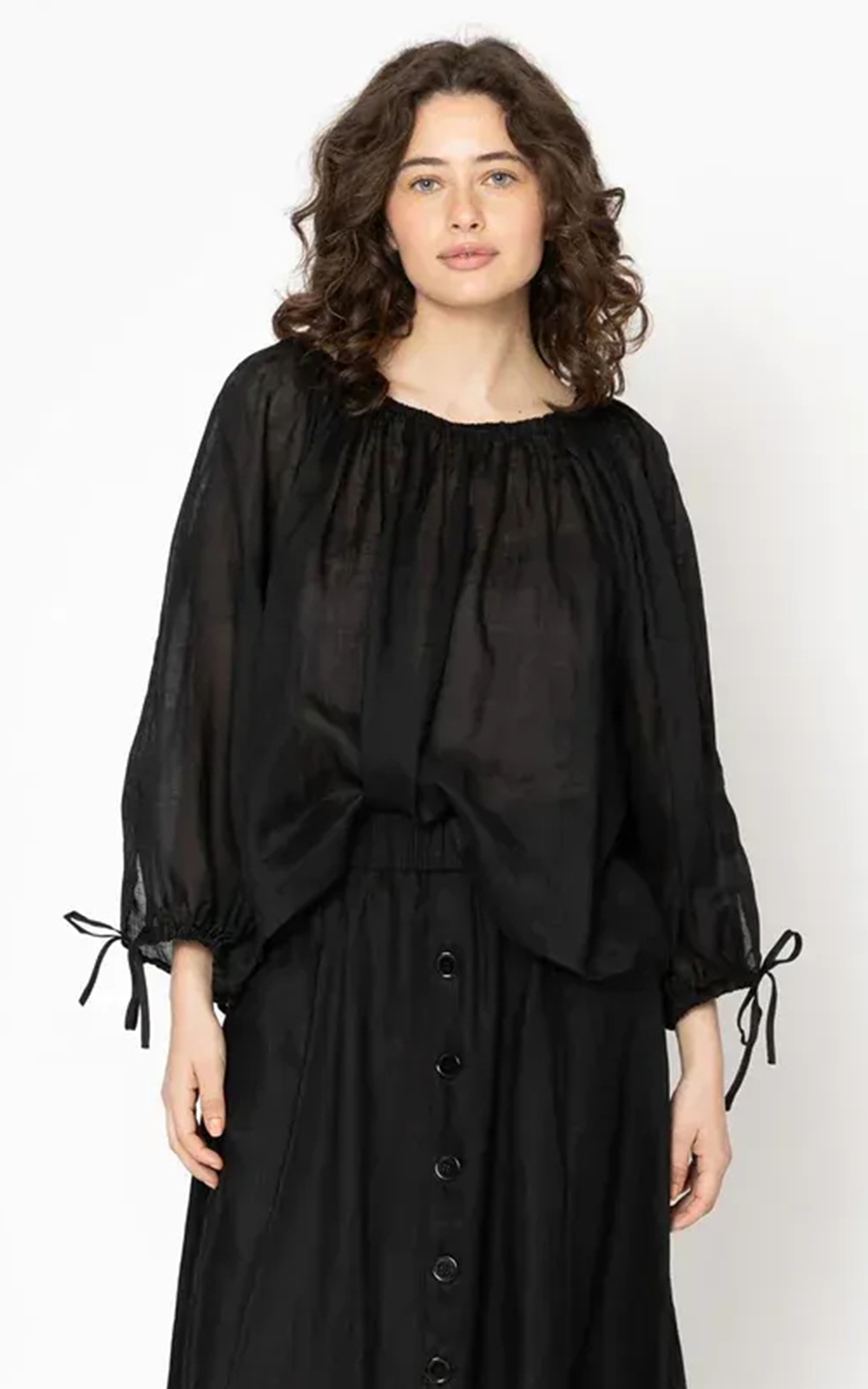 Meadow Top Short product photo.