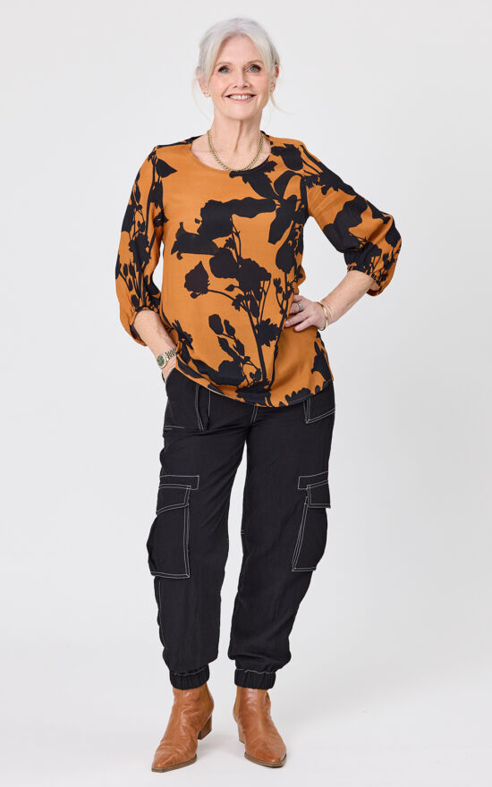 Annette Top  product photo.