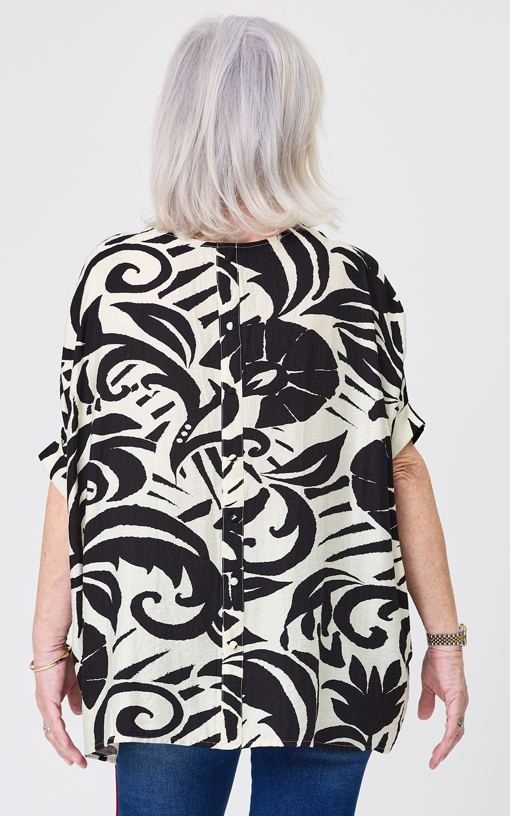 Nora Top  product photo.