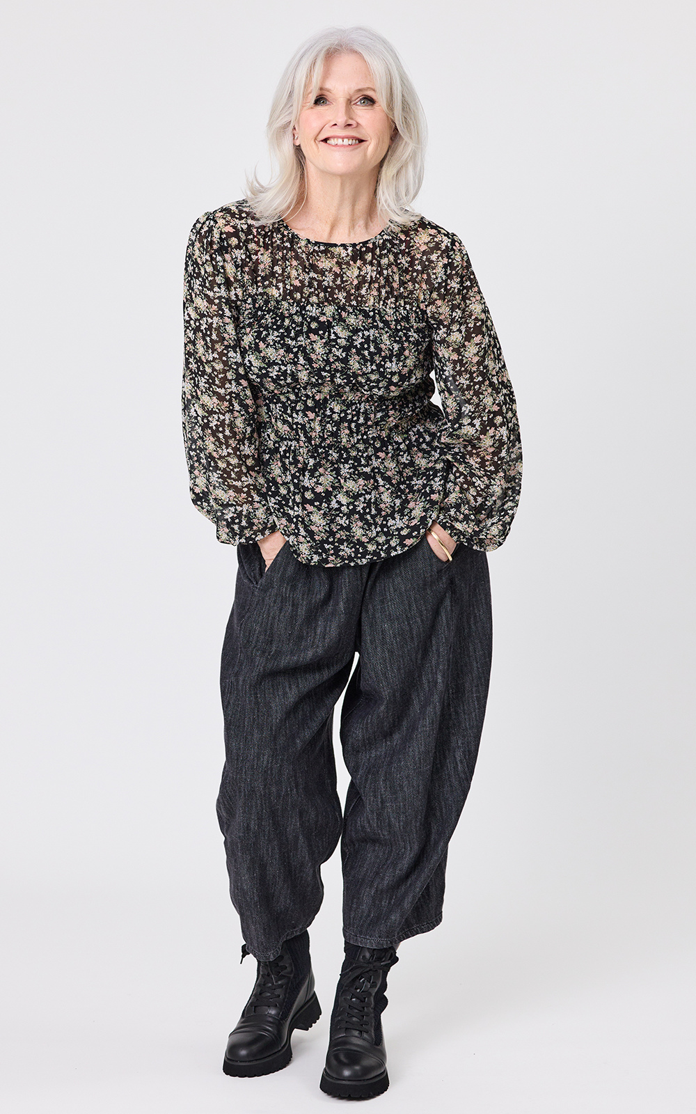 Freja Top  product photo.