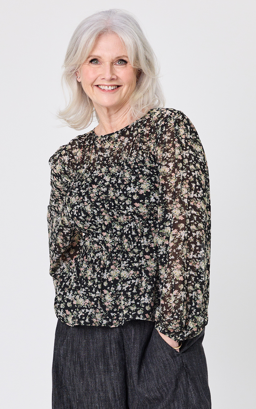 Freja Top  product photo.